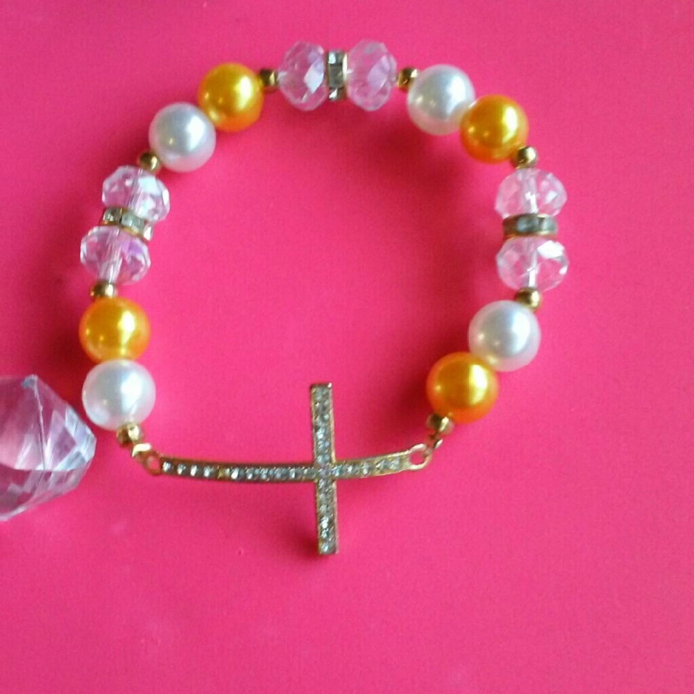 Fashion bracelet with cross