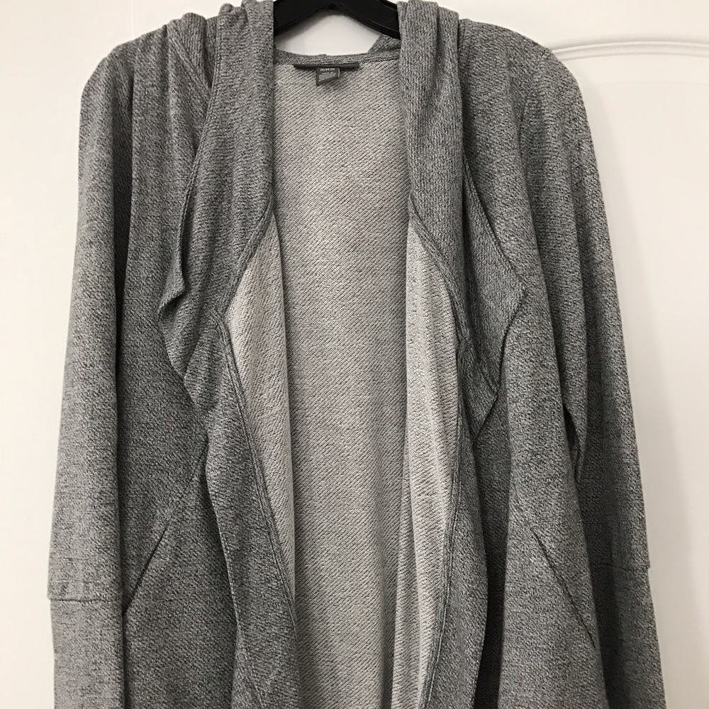 Pea in the pod maternity sweatshirt.