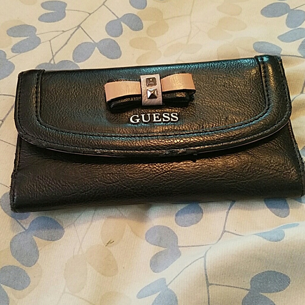 Guess wallet