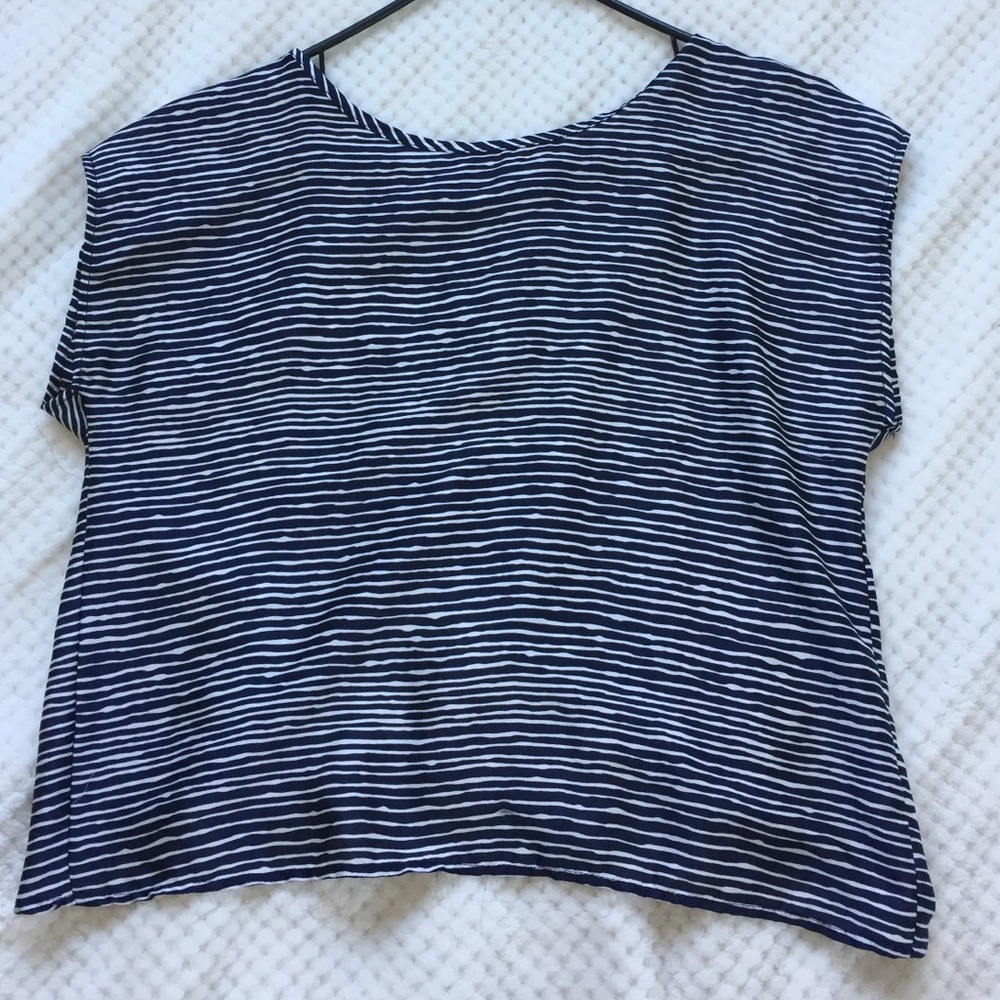 Silky cropped blouse