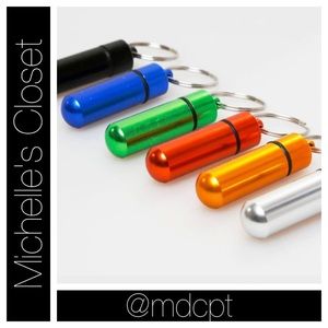Aluminum bottle keychain (6 colors)
