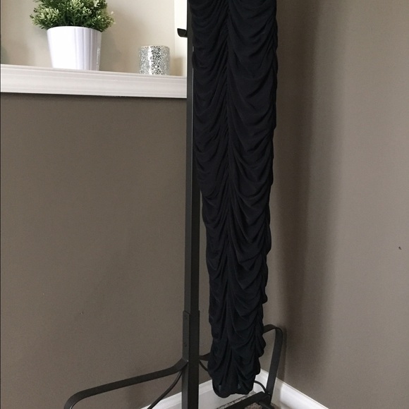 Beautiful mesh midi dress with ruching - Picture 4 of 4