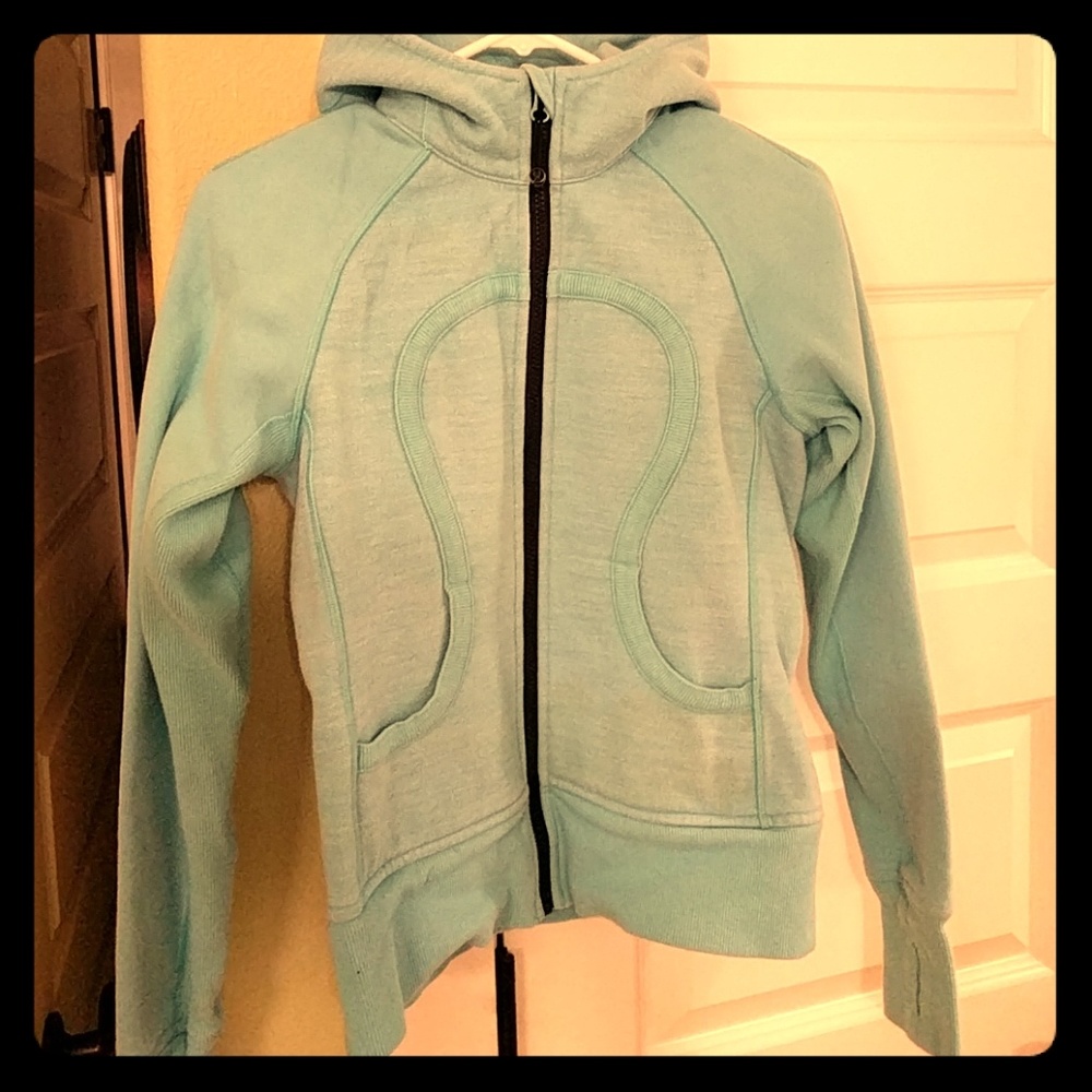 MOVING! MAKE OFFER! Lululemon scuba