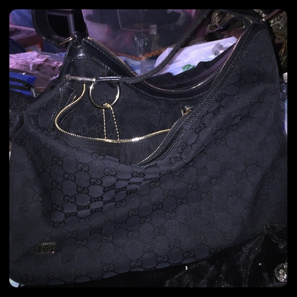 Gucci Handbags - UPDATE NO PAPER WORK FOUND 1-27-2017