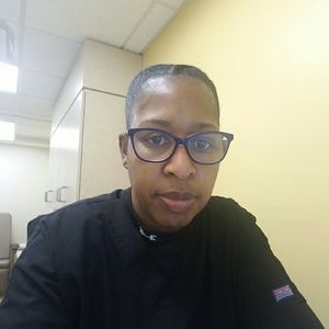 Meet your Posher, Regina