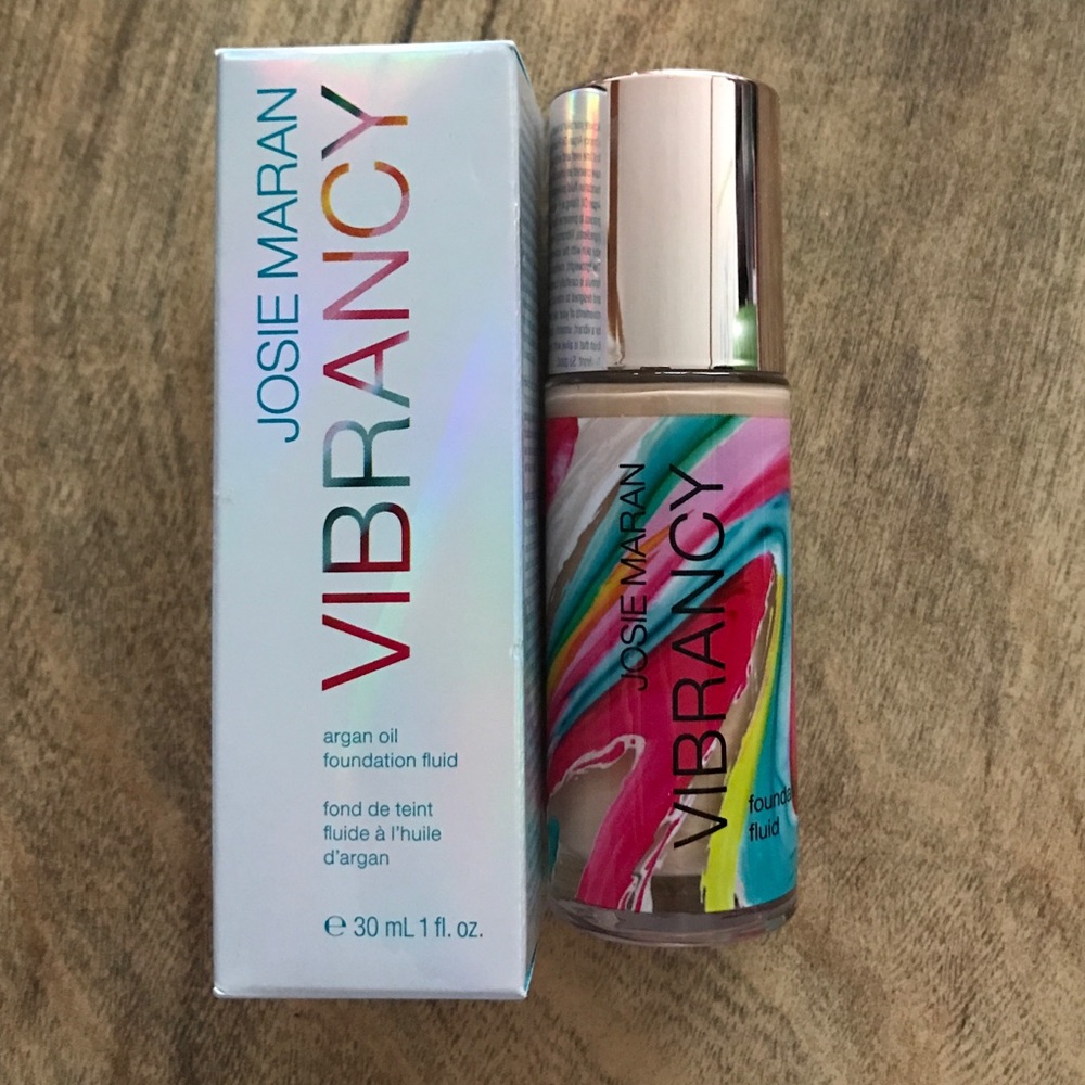 Josie Maran Vibrancy Argan Oil Foundation RG50