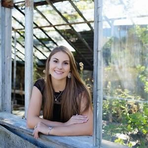 Meet your Posher, Abby