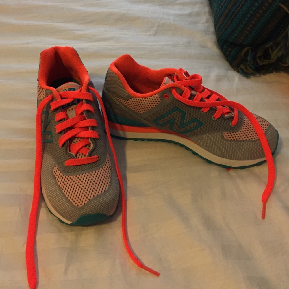 New balance shoes