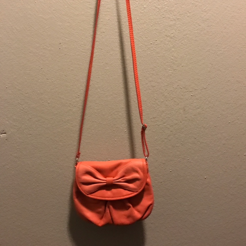 Leather crossbody handbag