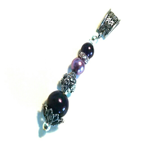 Purple pearl pendant in silver setting - Picture 1 of 3