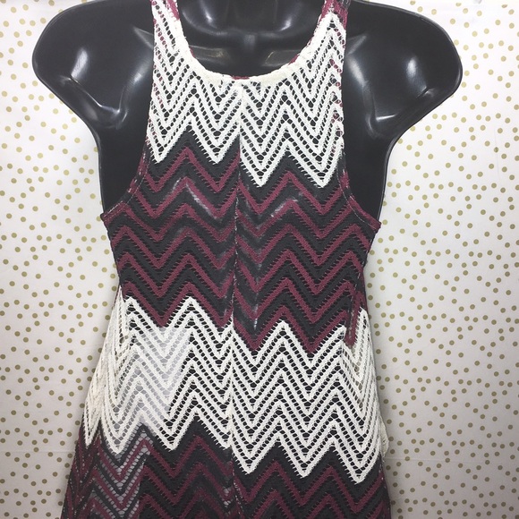 Rue 21 Sleeveless Crocheted Top - Picture 2 of 4