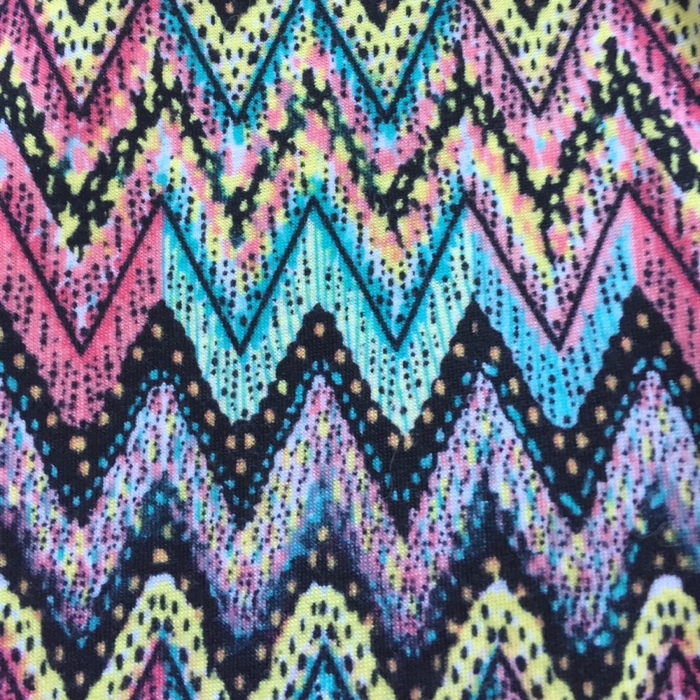 Patterned Tee - Picture 2 of 2
