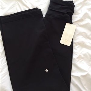 Never been worn lululemon pants