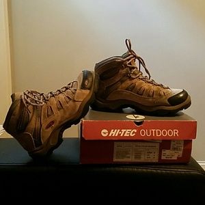 Hi-Tec Outdoor hiking boots