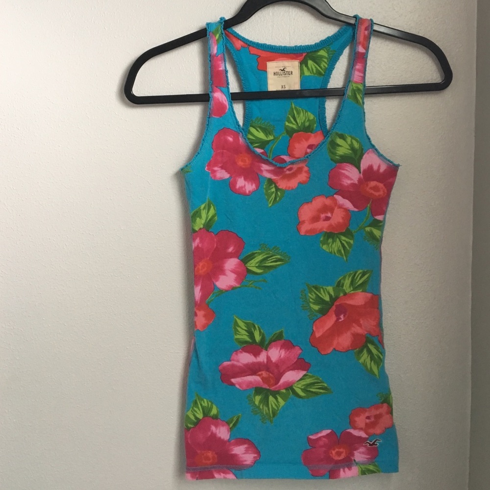Hollister floral tank top🌺 size XS