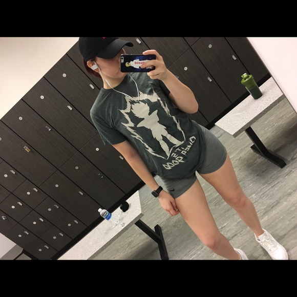 Meet your Posher, Aspen - Picture 3 of 4