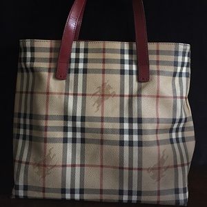 Burberry Authentic Vintage bag