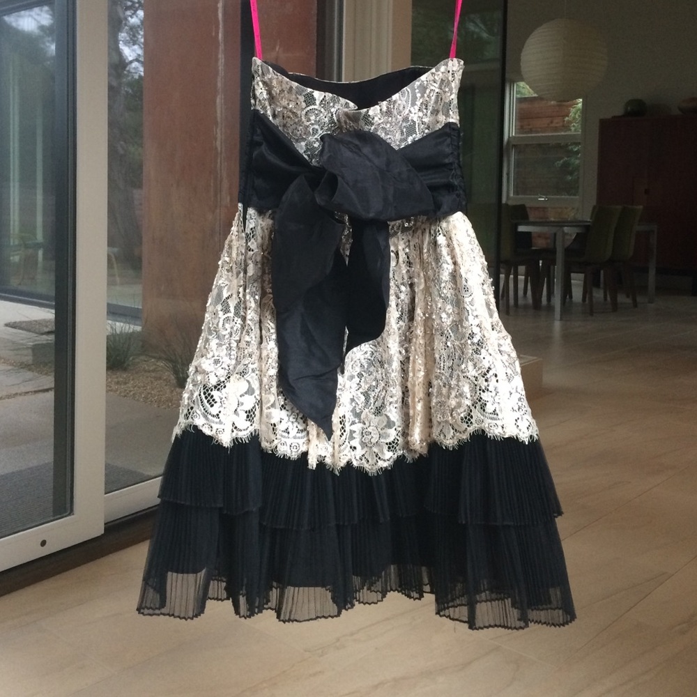 Betsey Johnson party dress - Picture 2 of 4