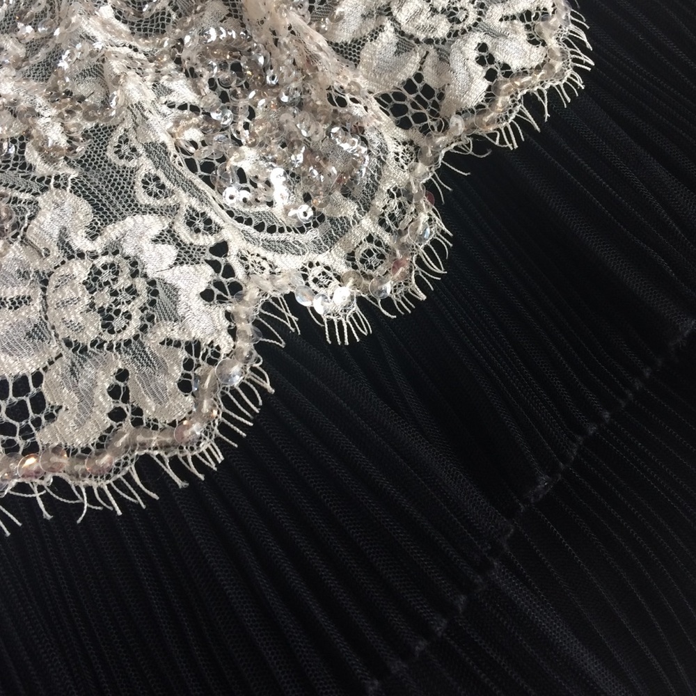 Betsey Johnson party dress - Picture 4 of 4