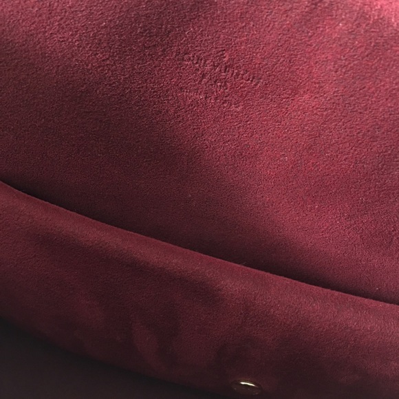 Louis Vuitton - Picture 3 of 4