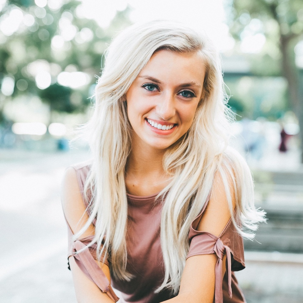 Meet your Posher, Isabel
