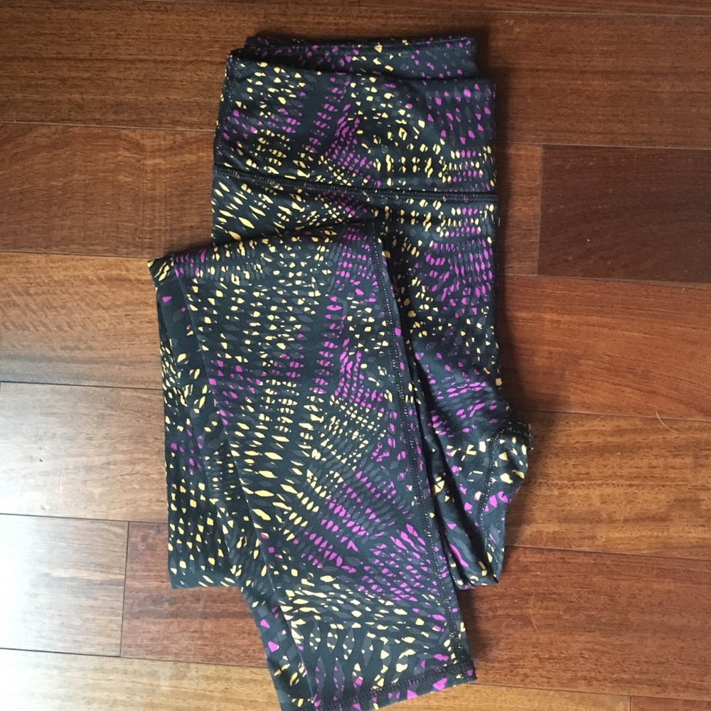 Fabletics workout leggings.