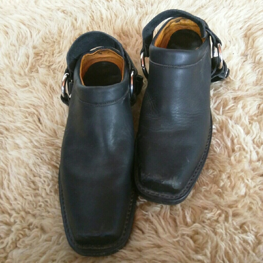Frye Clogs
