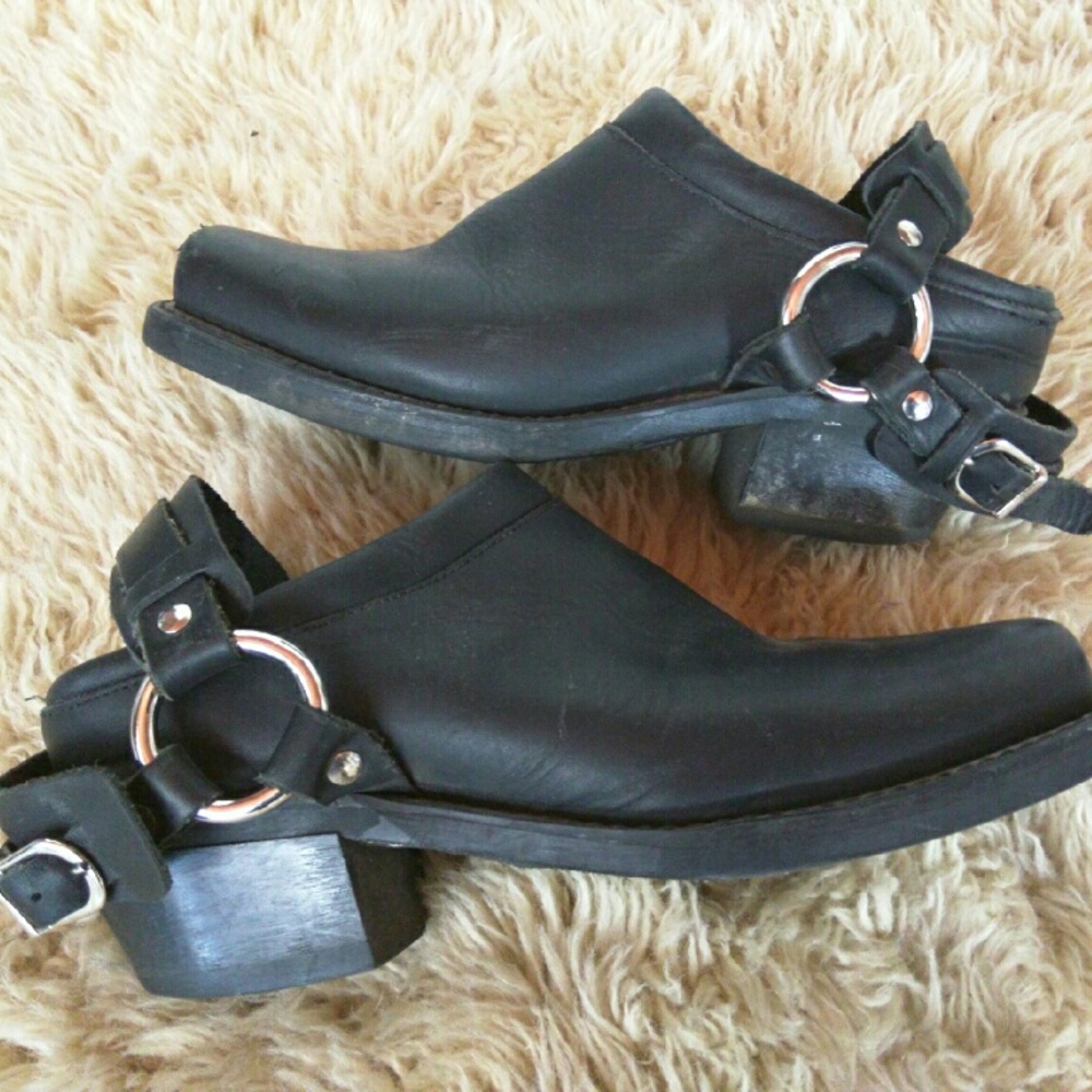 Frye Clogs - Picture 2 of 4