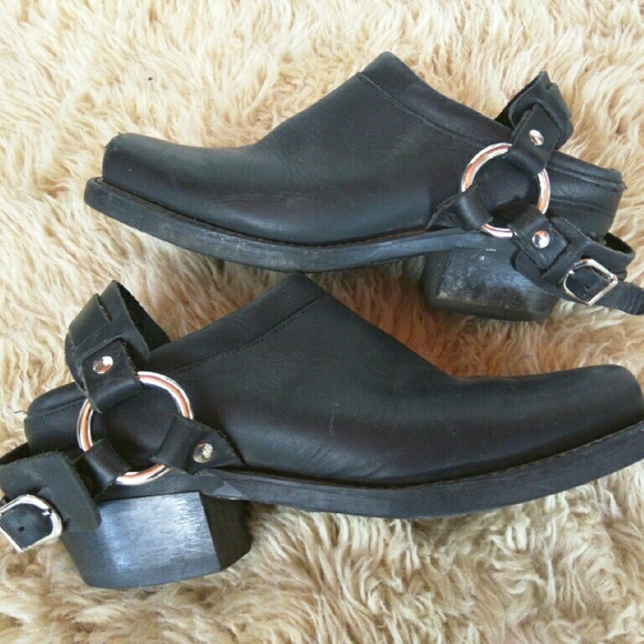 Frye Clogs - Picture 2 of 4