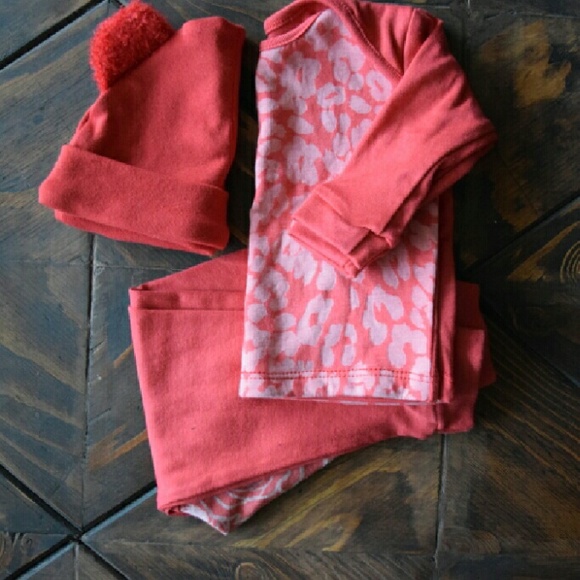 Gentle Babies Complete Matching Set -Coral Leopard - Picture 3 of 4