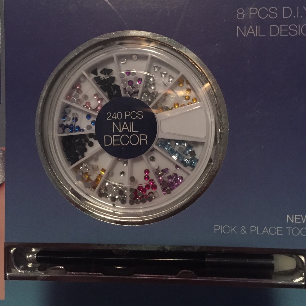 L.A. Colors Nail Design Kit - Picture 3 of 4