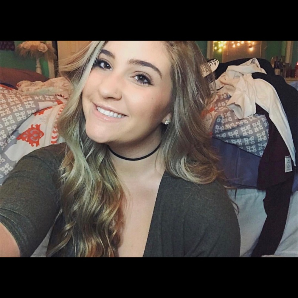 Meet your Posher, Natalie