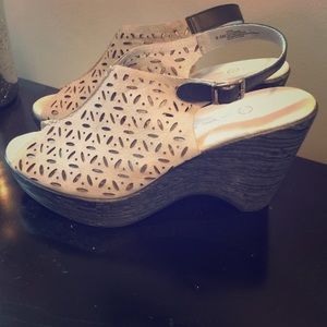 Jambu Sport Wedge Design