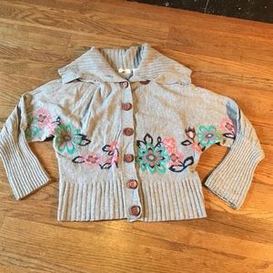 Sleeping on snow sweater