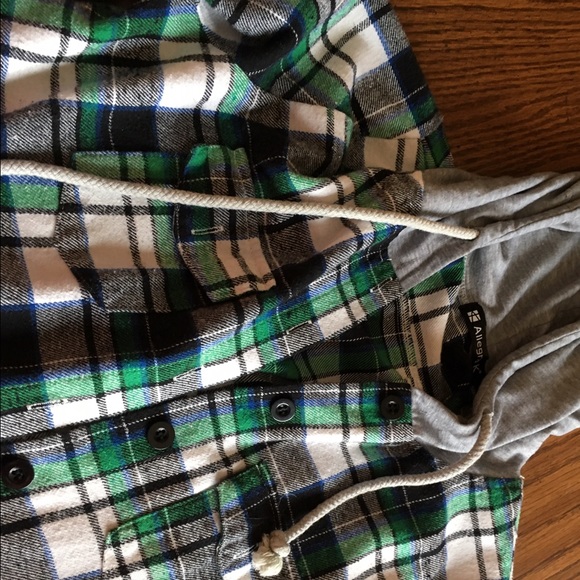 Flannel - Picture 3 of 3