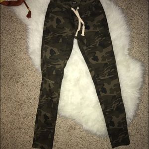Fashion nova camo pants