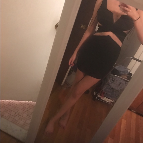 Black cutout dress - Picture 2 of 3