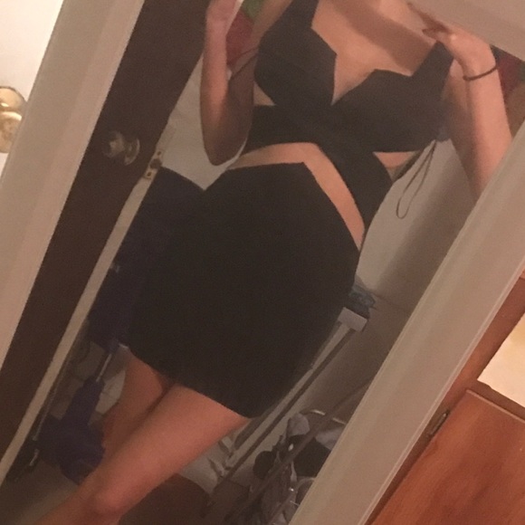 Black cutout dress - Picture 3 of 3