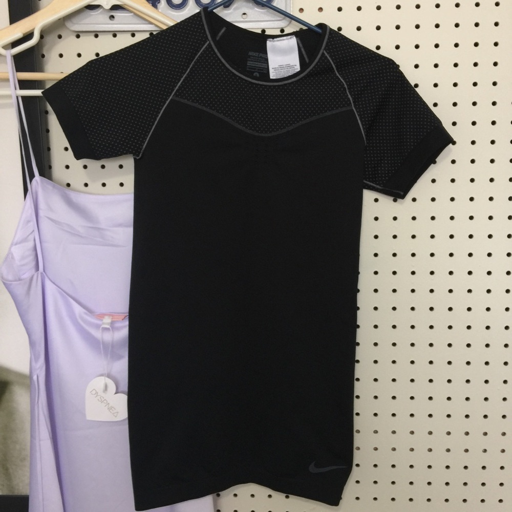Nike Pro