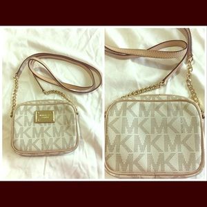 🎈Michael Kors Small Crossbody Bag 🎈