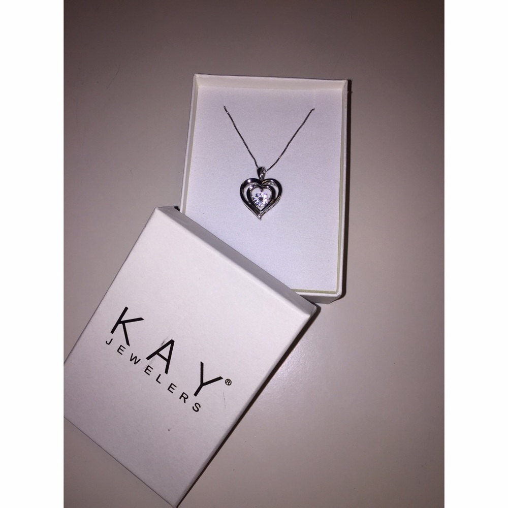 Floating Diamond Heart a Necklace