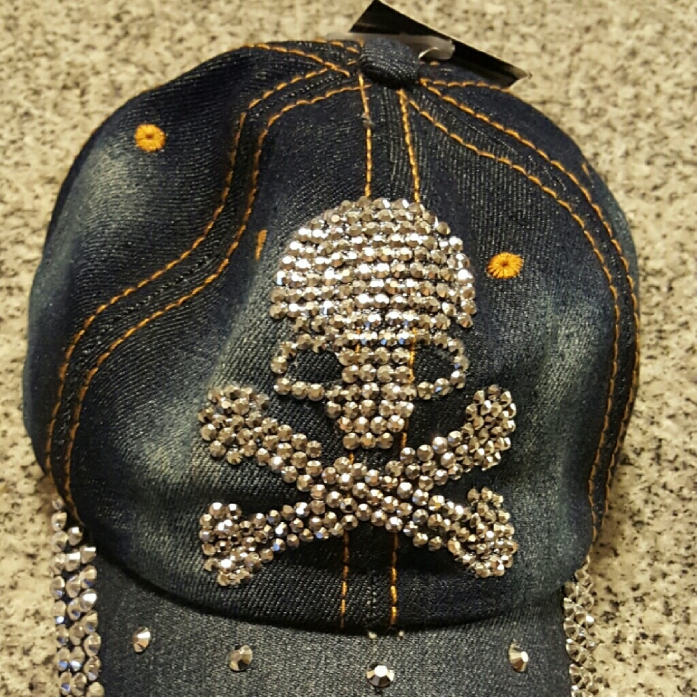 Rhinestone Skull Baseball style hat