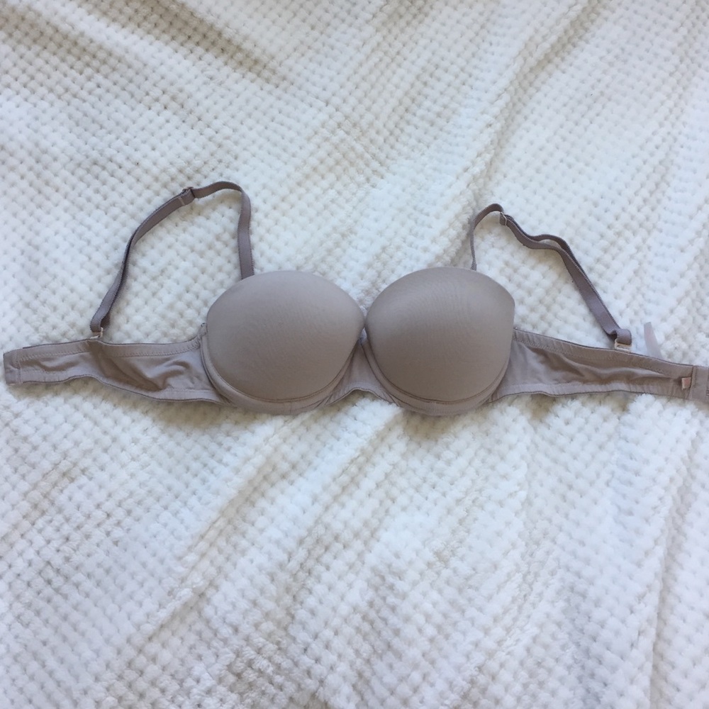 Nude VS Push-up Bra