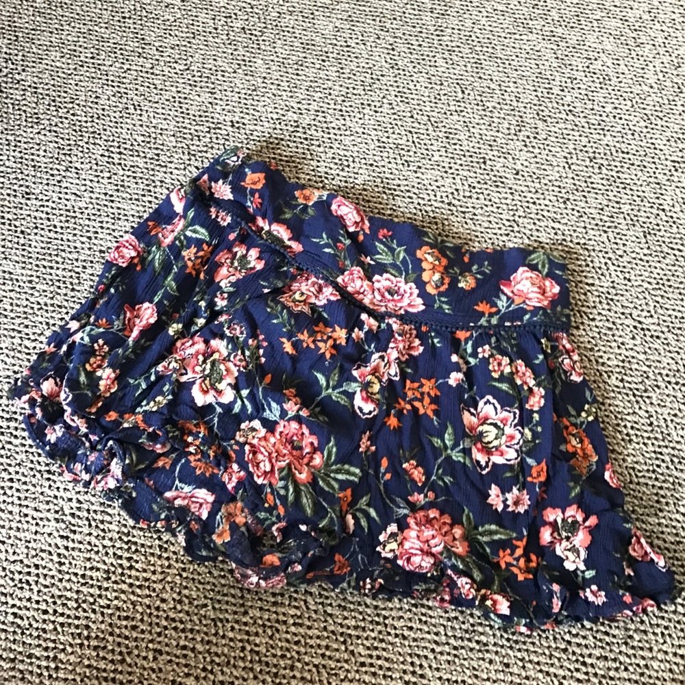 Flower print shorts