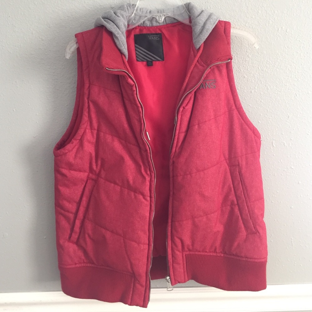 SOLD OUT red vans vest!