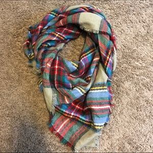 NWOT Blanket Scarf