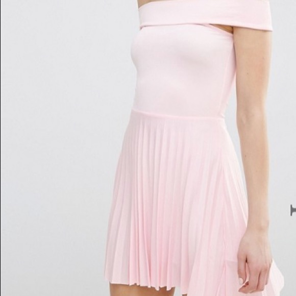 Baby pink off shoulder dress - Picture 2 of 2