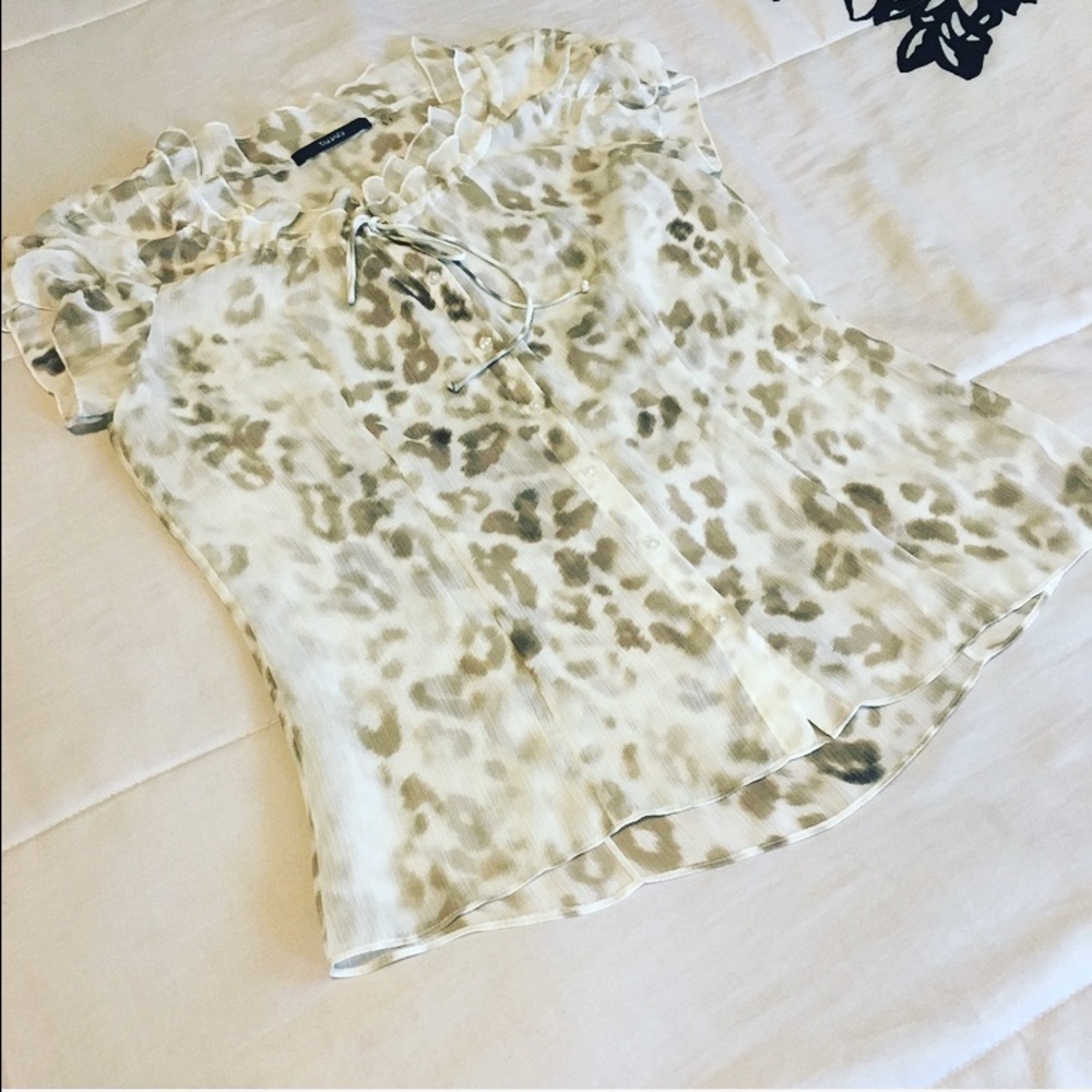 ✨RESERVED✨Tahari Cheetah Print Blouse