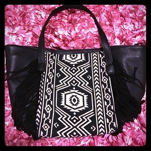 Black Aztec fringe purse. Excellent like new!