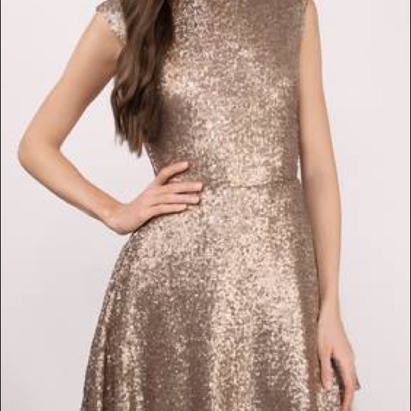 Gold mini dress - Picture 2 of 2